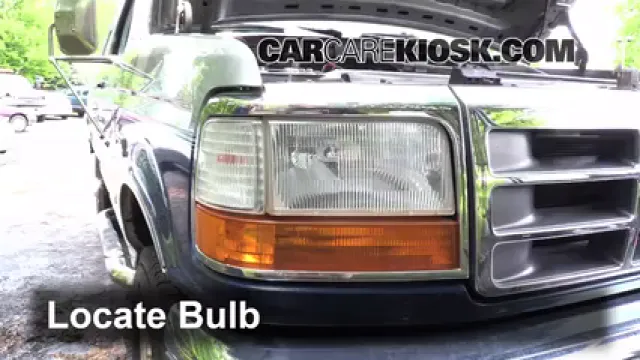 1995 Ford F-250 XL 7.5L V8 Standard Cab Pickup (2 Door) Éclairage Feu clignotant avant (remplacer l'ampoule)